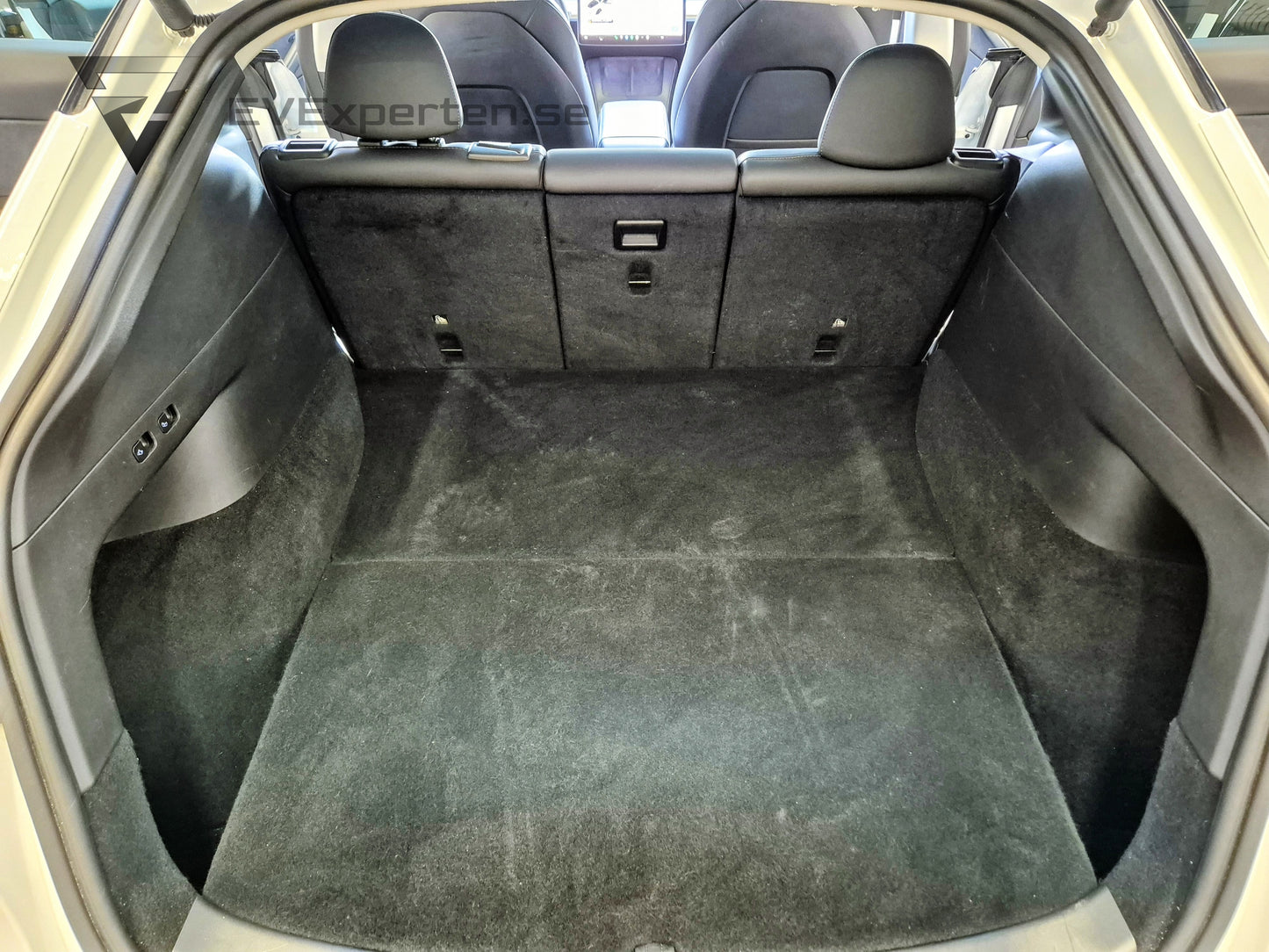 Reservationsavgift - Tesla Model Y Long Range - 20" Induction, PPF - 2021