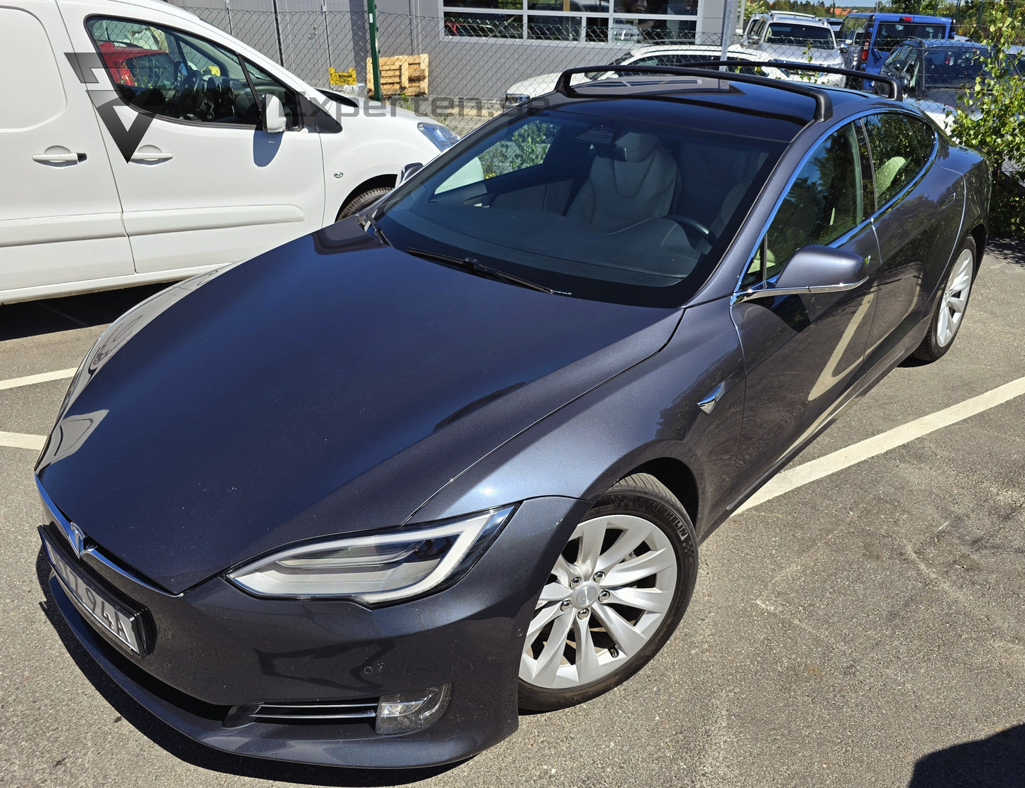 Reservationsavgift - Tesla Model S Long Range AWD Raven - 2020