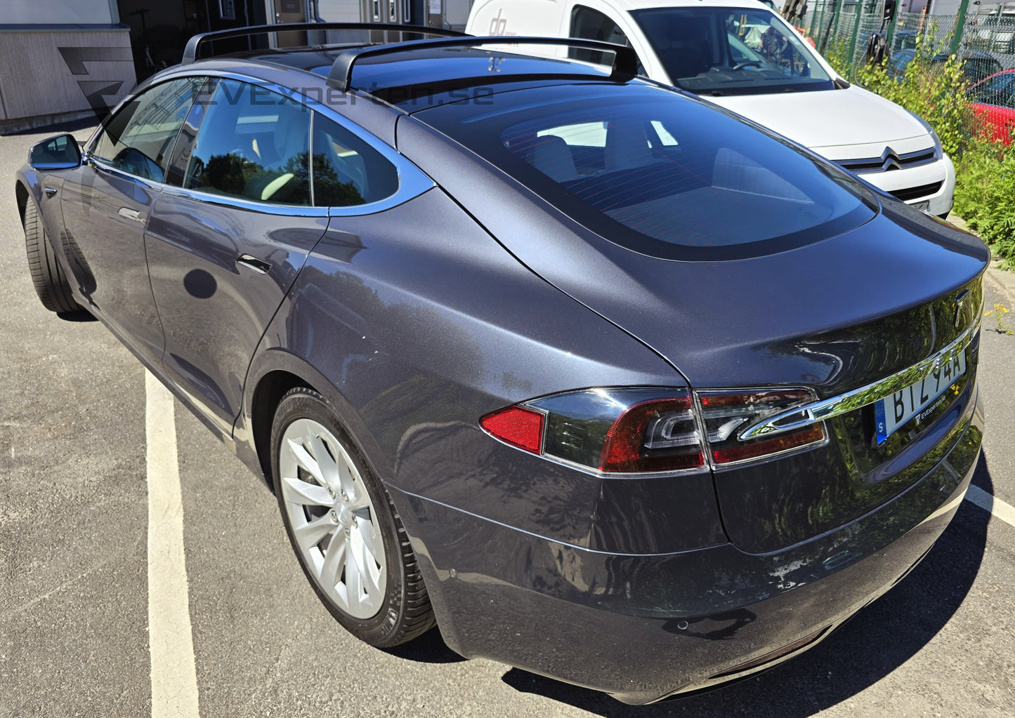 Reservationsavgift - Tesla Model S Long Range AWD Raven - 2020