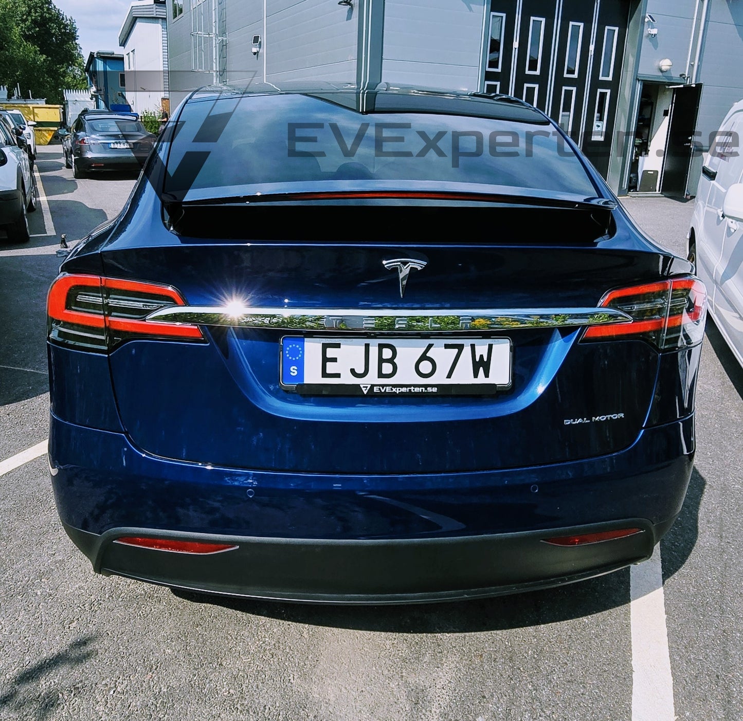 Reservationsavgift - Tesla Model X Long Range AWD Raven 7 Sits - 22" TNA & FSD - 2019