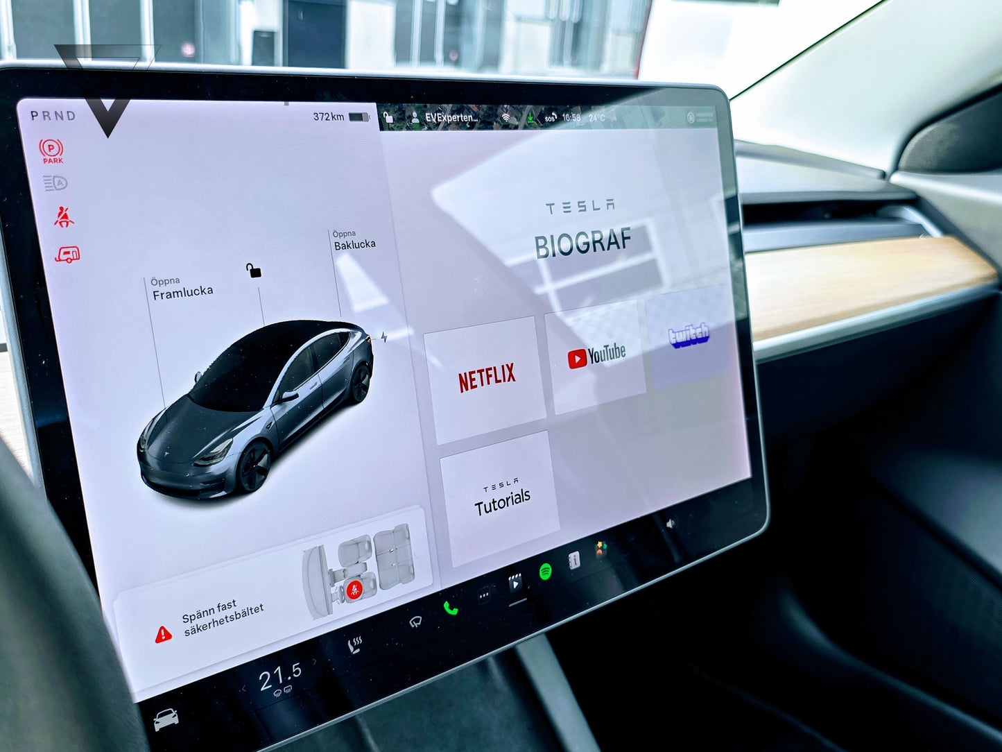 Reservationsavgift - Tesla Model 3 Long Range - Refresh och Drag - 2021