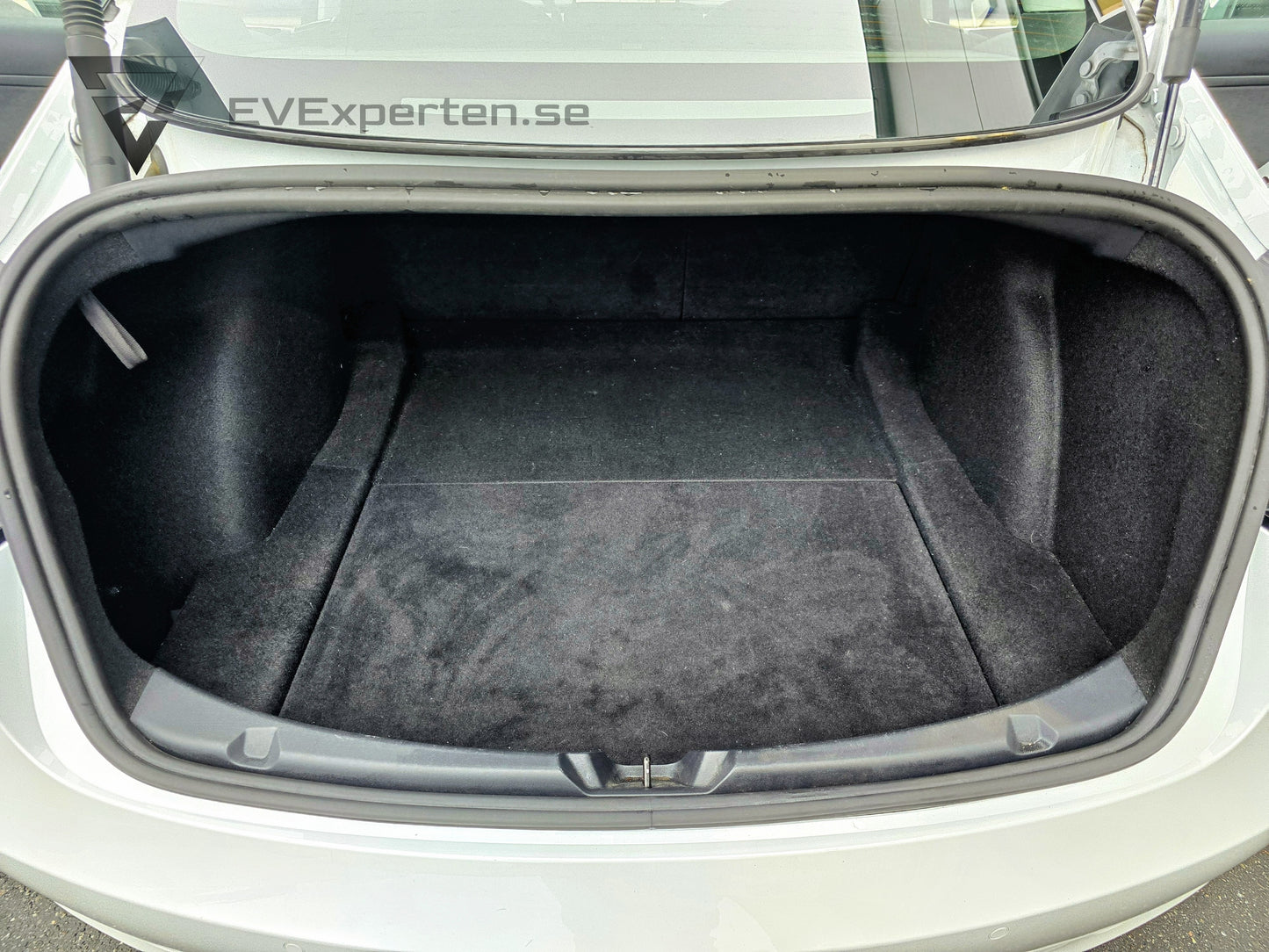 Reservationsavgift - Tesla Model 3 Long Range AWD - Full Refresh - 2021