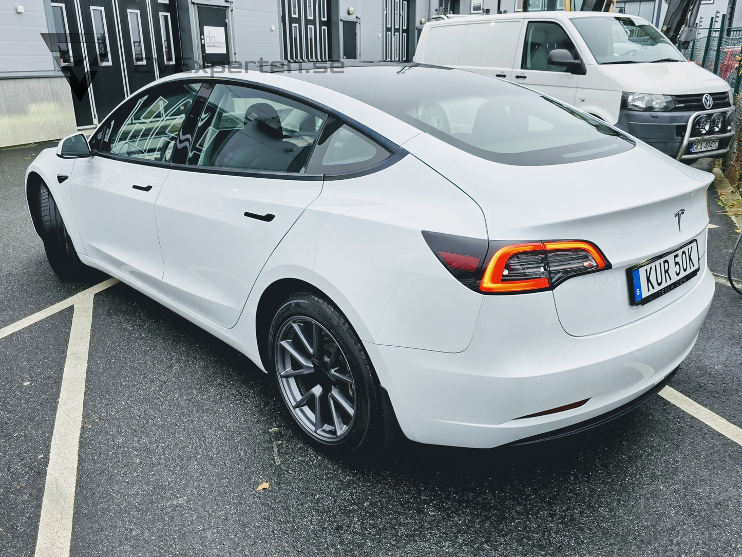 Reservationsavgift - Tesla Model 3 Long Range AWD - Full Refresh - 2021