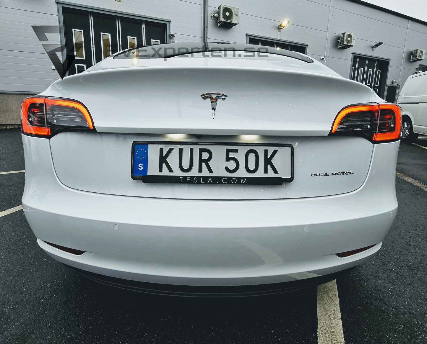 Reservationsavgift - Tesla Model 3 Long Range AWD - Full Refresh - 2021