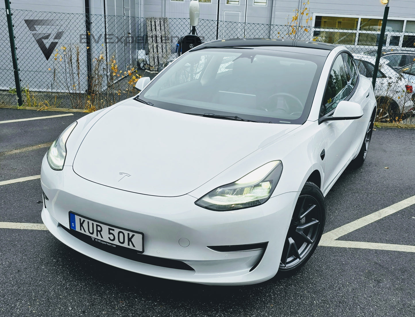 Reservationsavgift - Tesla Model 3 Long Range AWD - Full Refresh - 2021