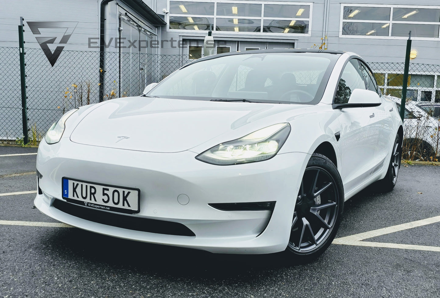 Reservationsavgift - Tesla Model 3 Long Range AWD - Full Refresh - 2021