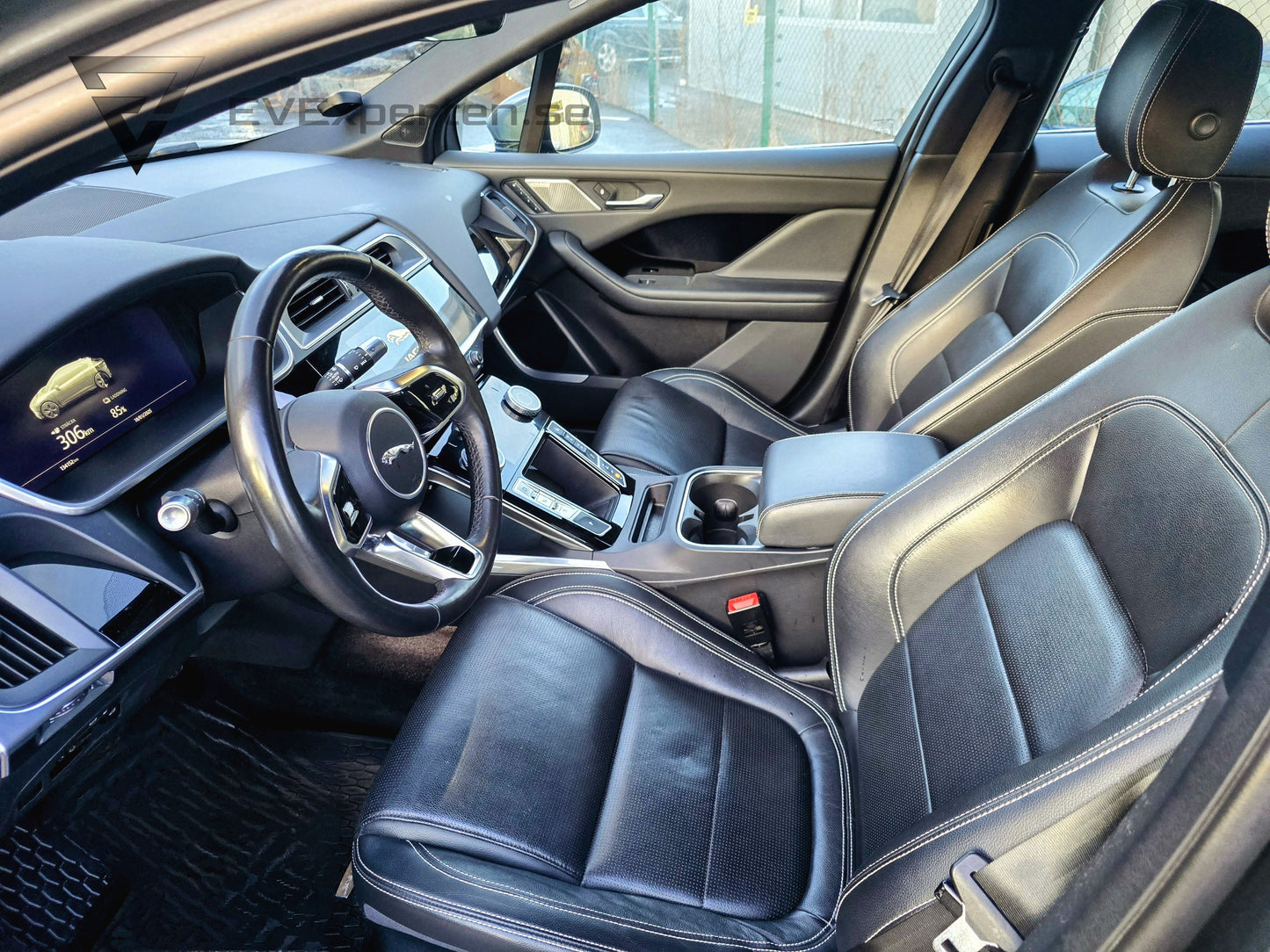 Deposition - Jaguar I-Pace EV400 AWD SE - Dragkrok - 2019