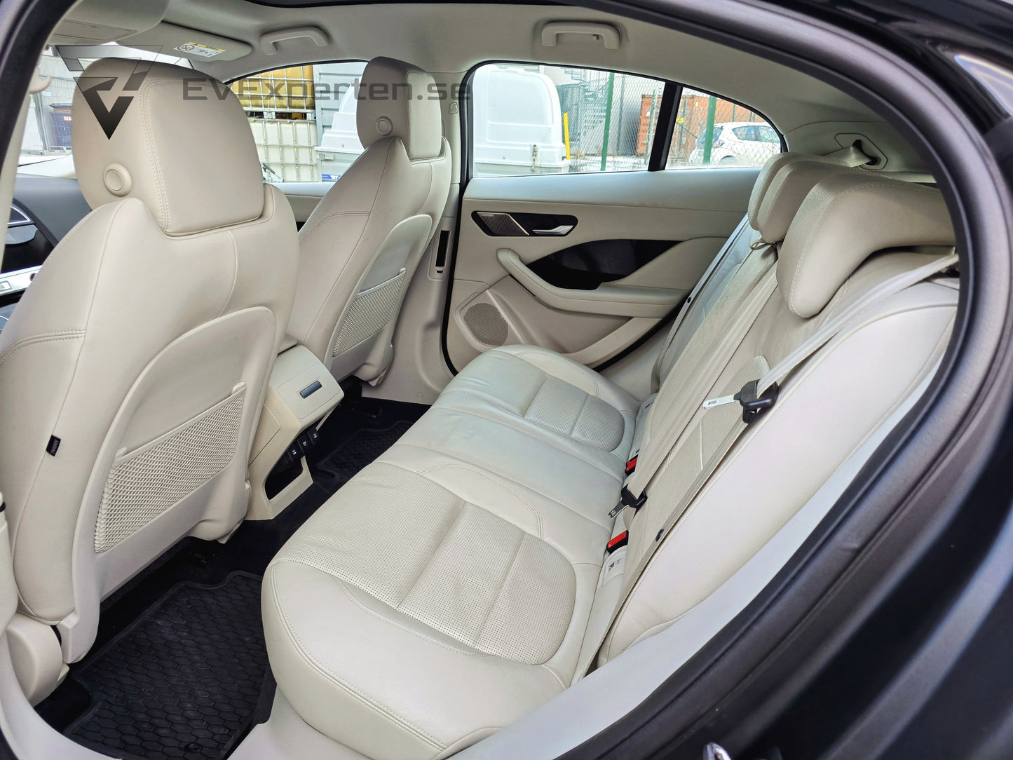 Deposition - Jaguar I-Pace EV400 AWD SE - 2020