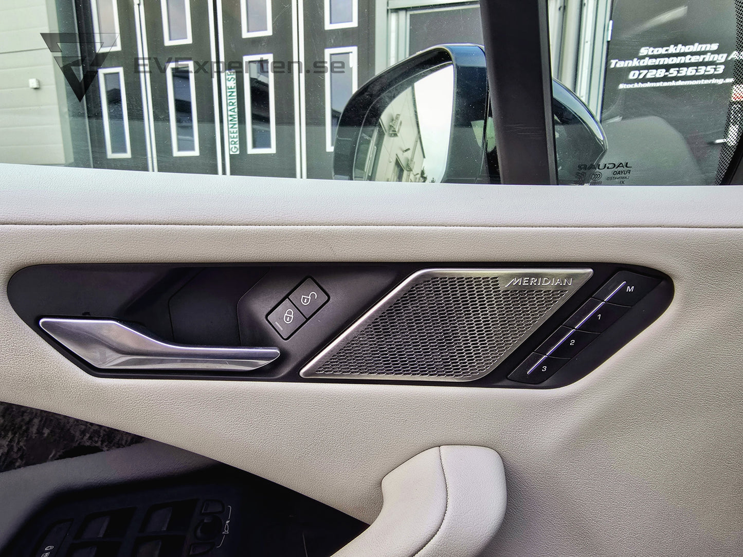 Deposition - Jaguar I-Pace EV400 AWD SE - 2020