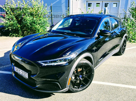 Deposition - Ford Mustang Mach-E Long Range RWD - Tech Pack & Dragkrok - 2021