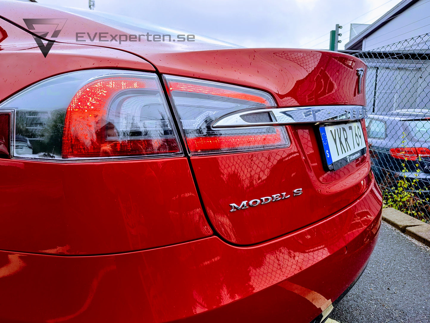 Reservationsavgift - Tesla Model S 100D - Öppningsbart Panorama CCS MCU2 Servad - 2017
