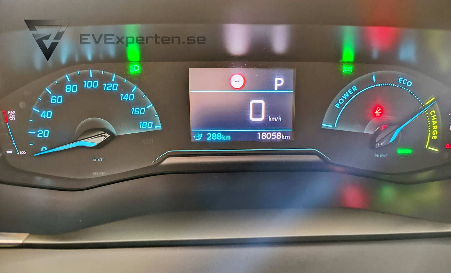 Reservationsavgift - Peugeot E-208 Active Pack - 2022