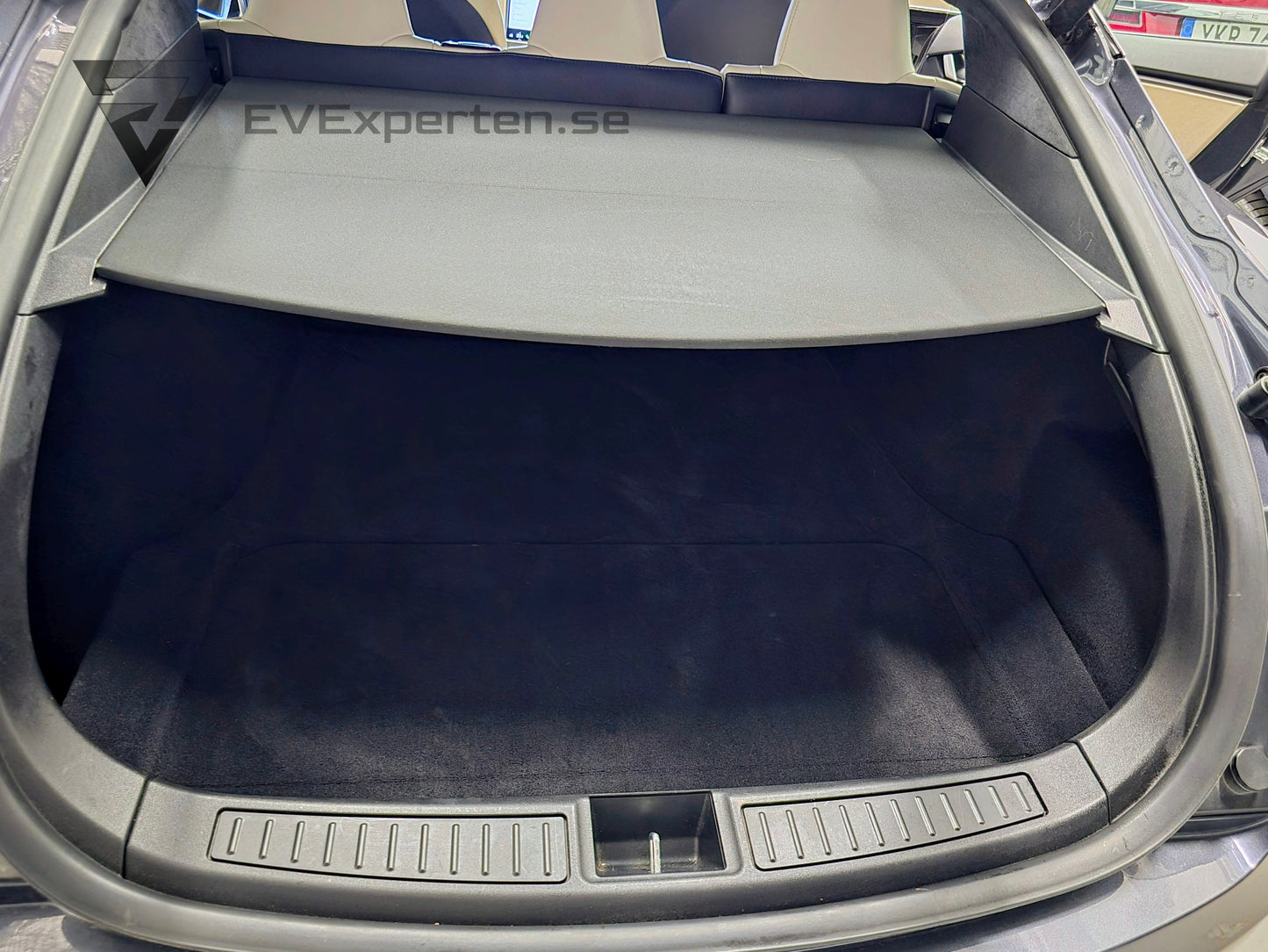 Reservationsavgift - Tesla Model S Long Range AWD Raven - 2020