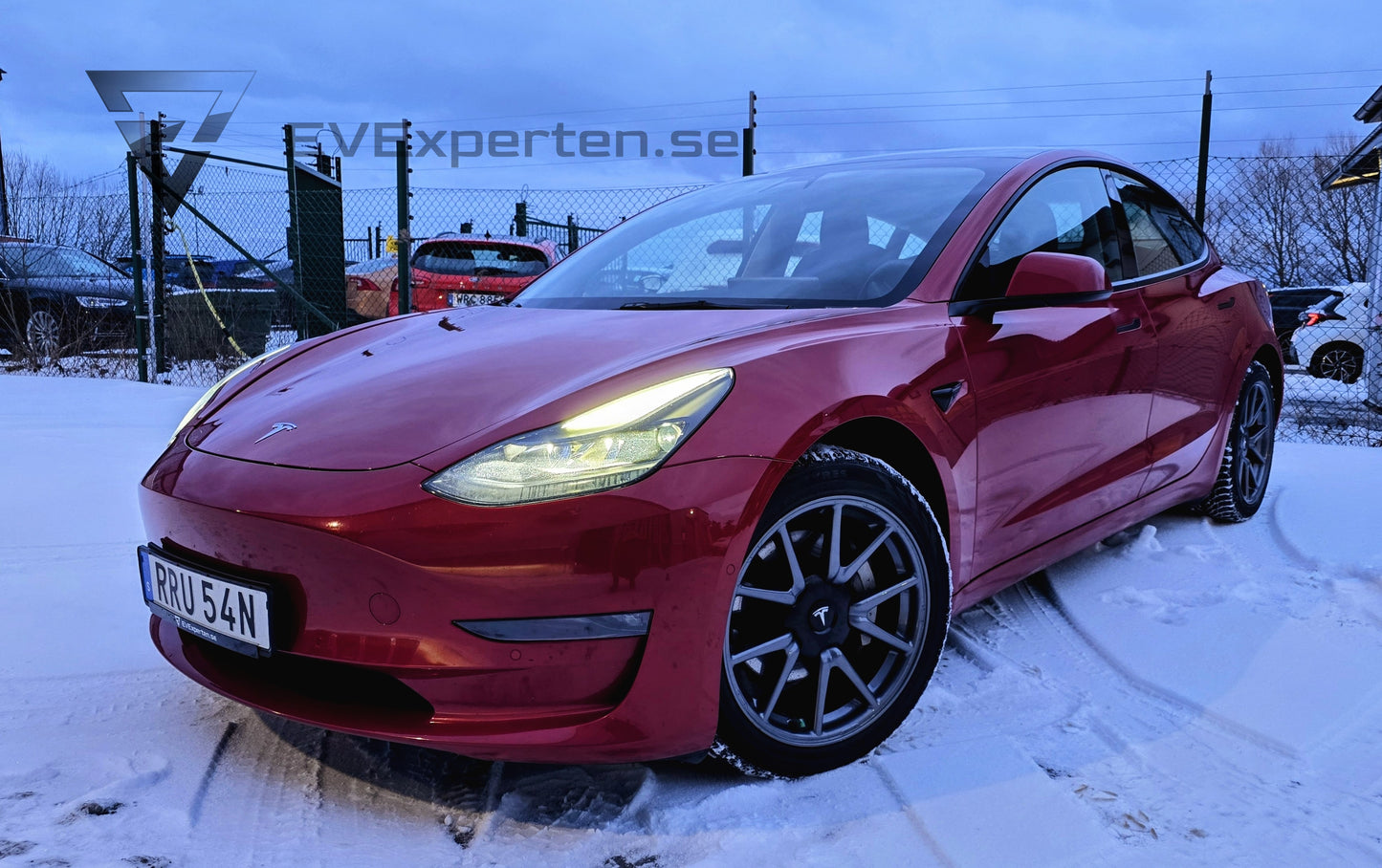 Reservationsavgift - Tesla Model 3 Long Range AWD - Full Refresh - 2021