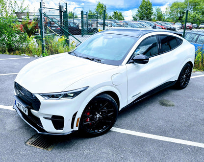 Reservationsavgift - Ford Mustang Mach-E GT - AWD 487 HK - 2022
