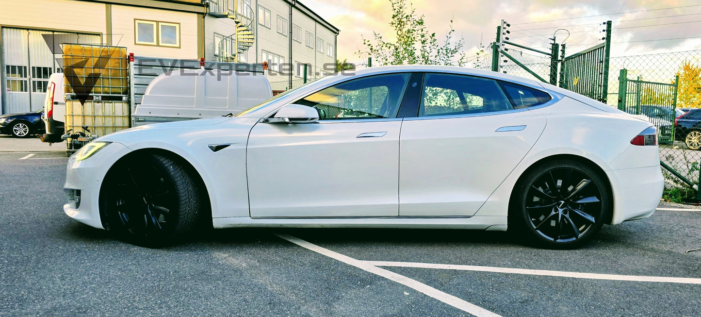 Deposition - Tesla Model S Long Range AWD Raven - Mycket Nytt - 2019
