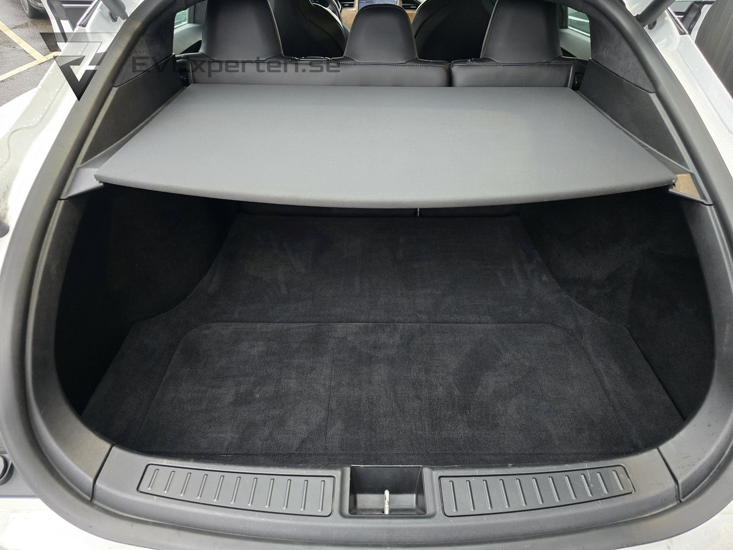 Deposition - Tesla Model S Long Range AWD Raven - Mycket Nytt - 2019