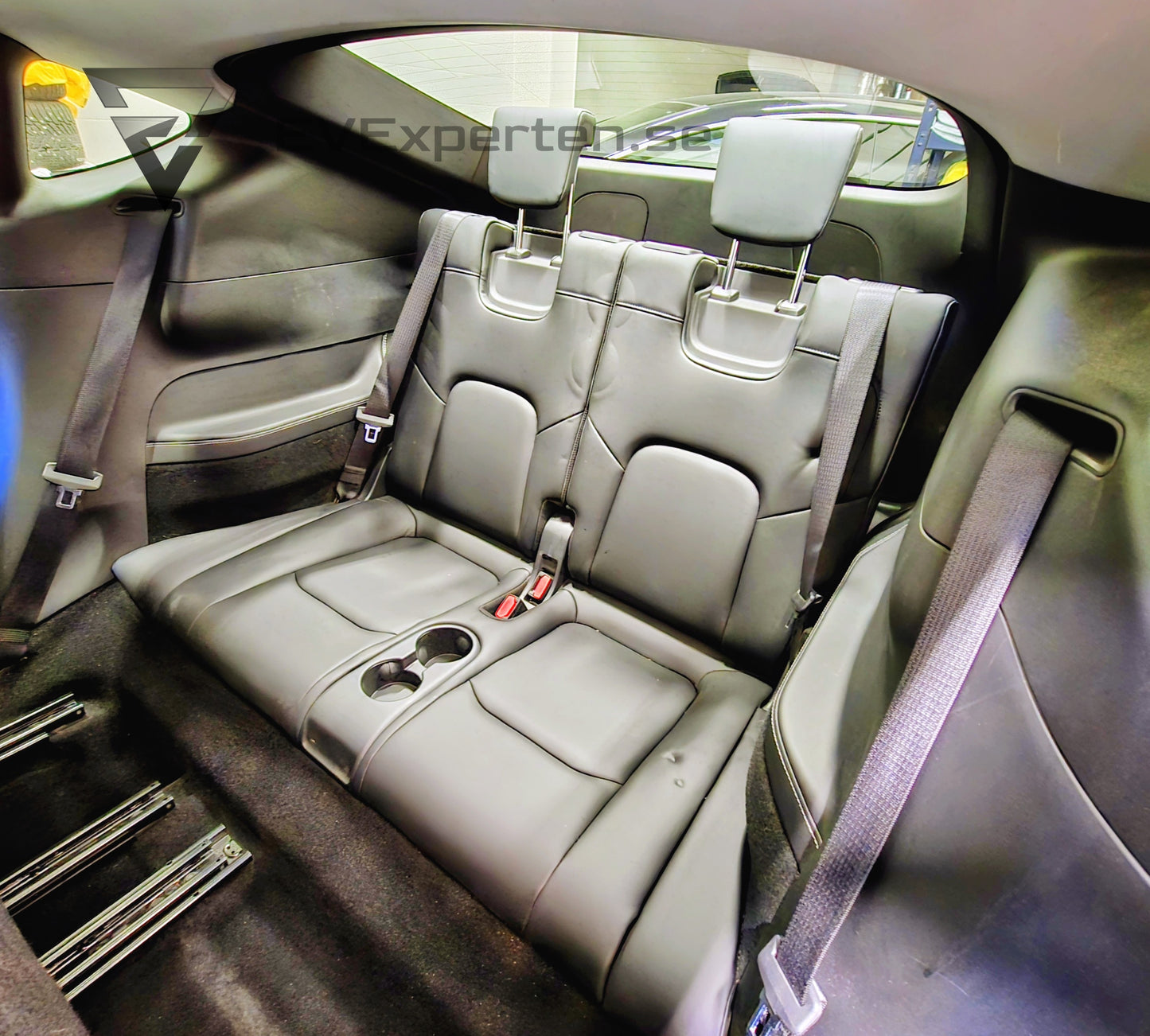 Deposition - Tesla Model Y Long Range AWD - 7 sits & Drag - 2025