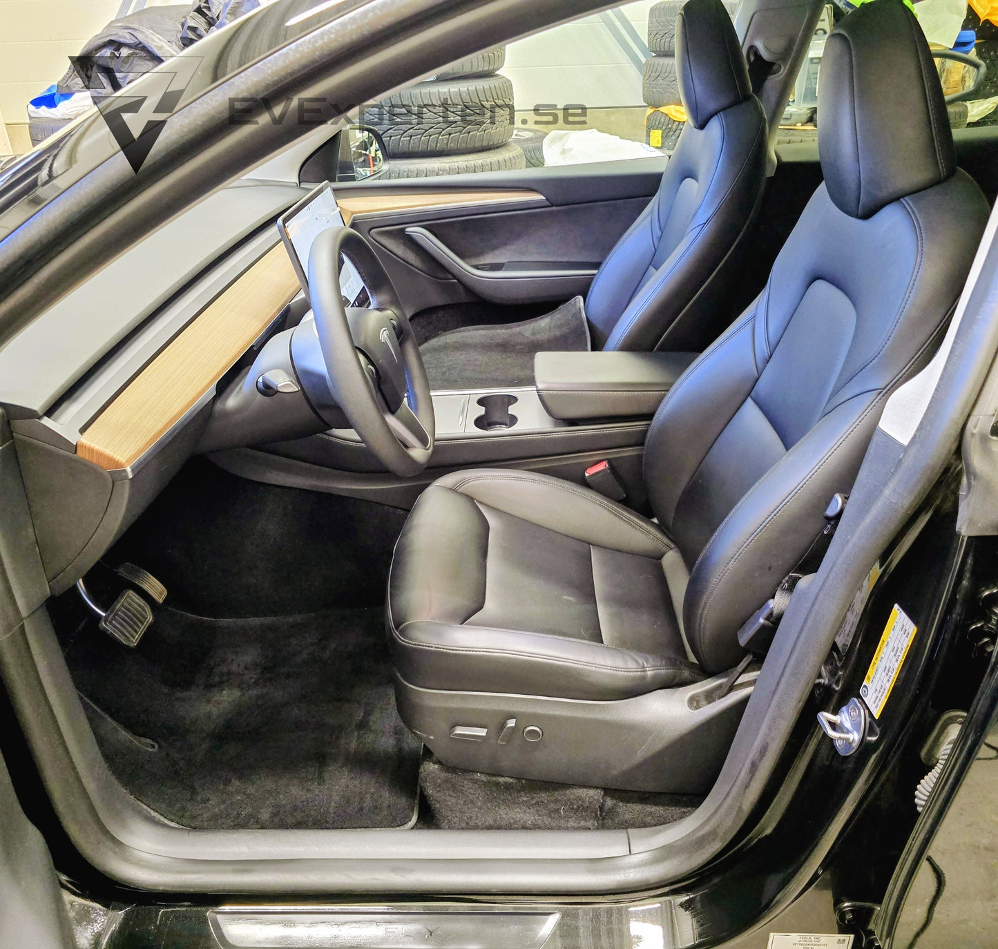 Deposition - Tesla Model Y Long Range AWD - 7 sits & Drag - 2025