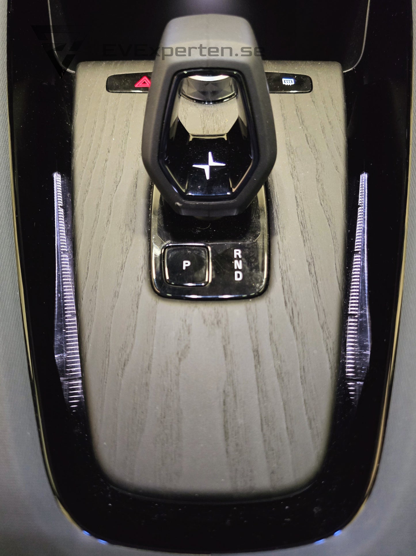 Deposition - Polestar 2 Long Range Dual Motor Pilot Plus Climate Pixel - Facelift - 2025