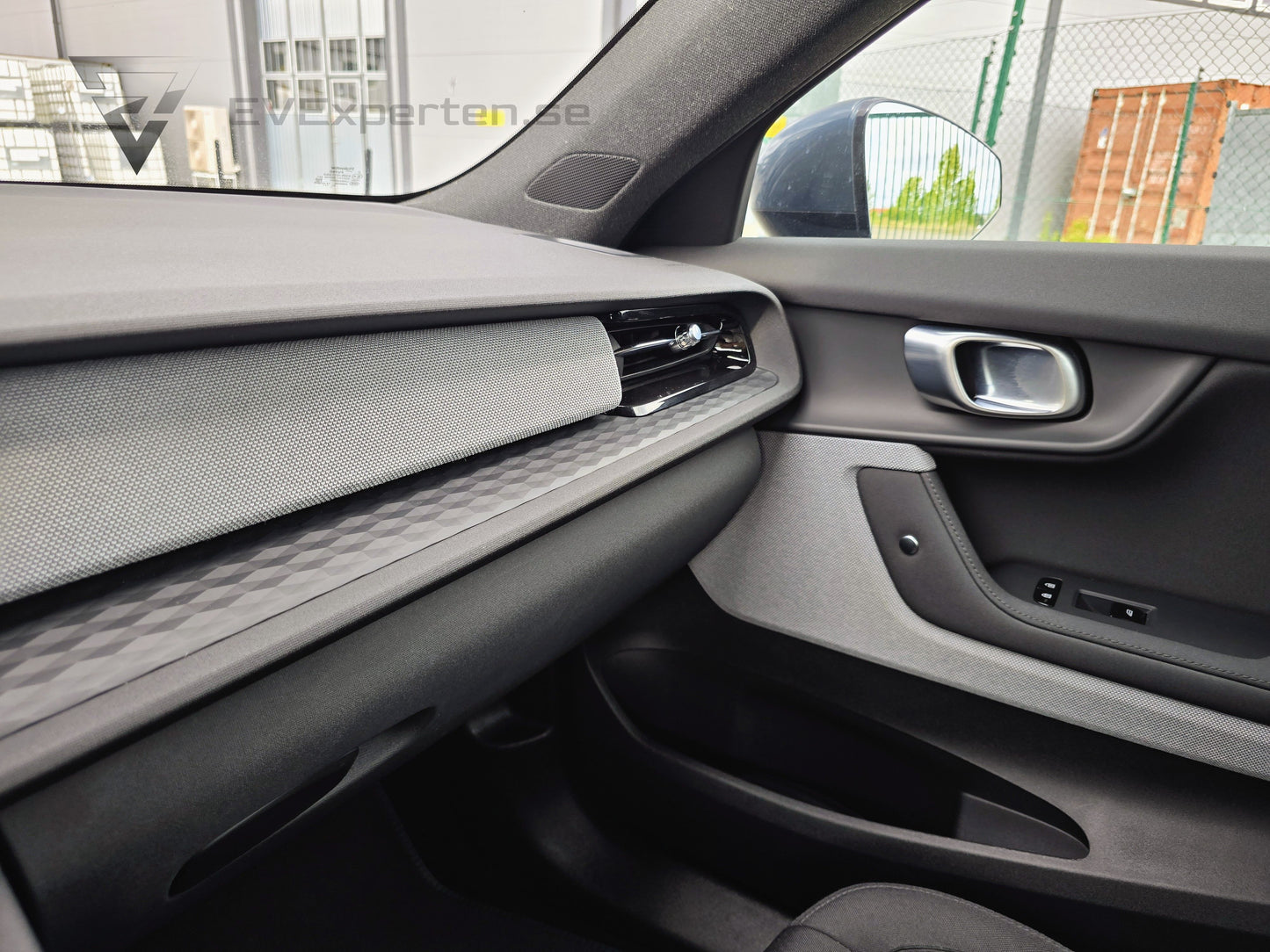 Deposition - Polestar 2 Standard Range Single Motor - Dragkrok - 2022