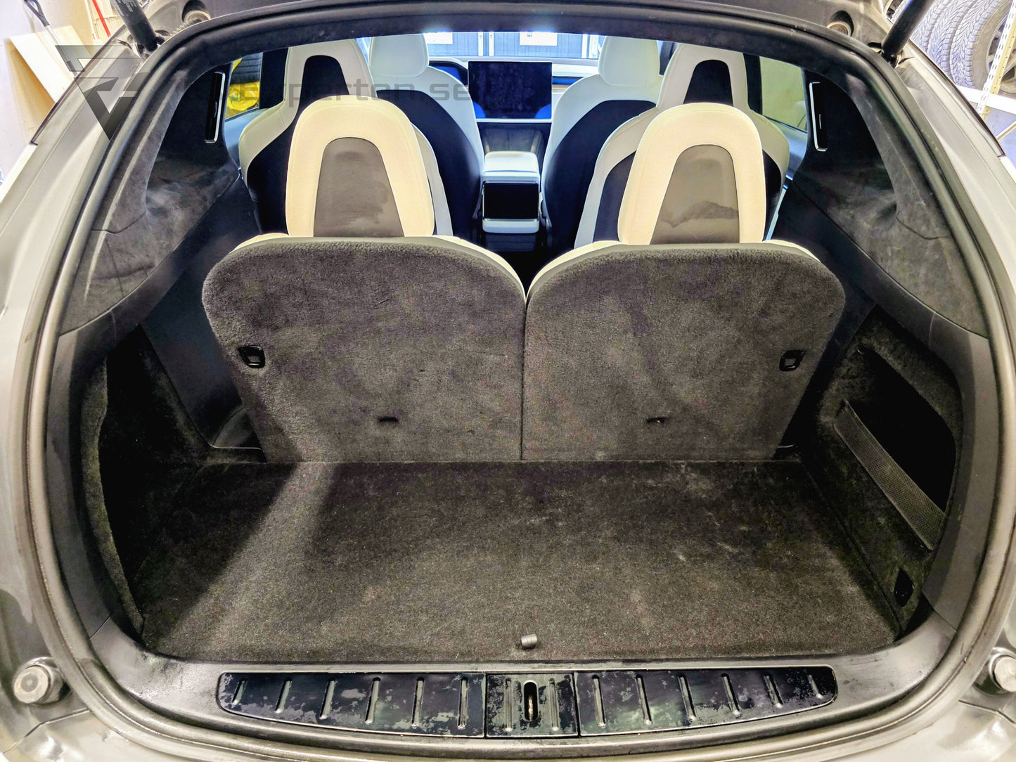 Deposition - Tesla Model X Plaid - 6 sits & Drag - 2023