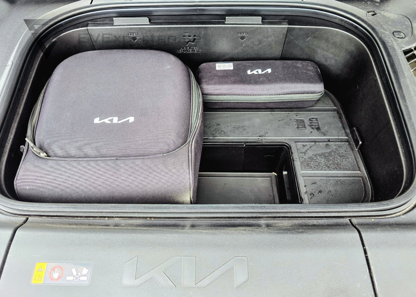 Deposition - Kia EV9 AWD GT Line 6-sits Drag - 2024