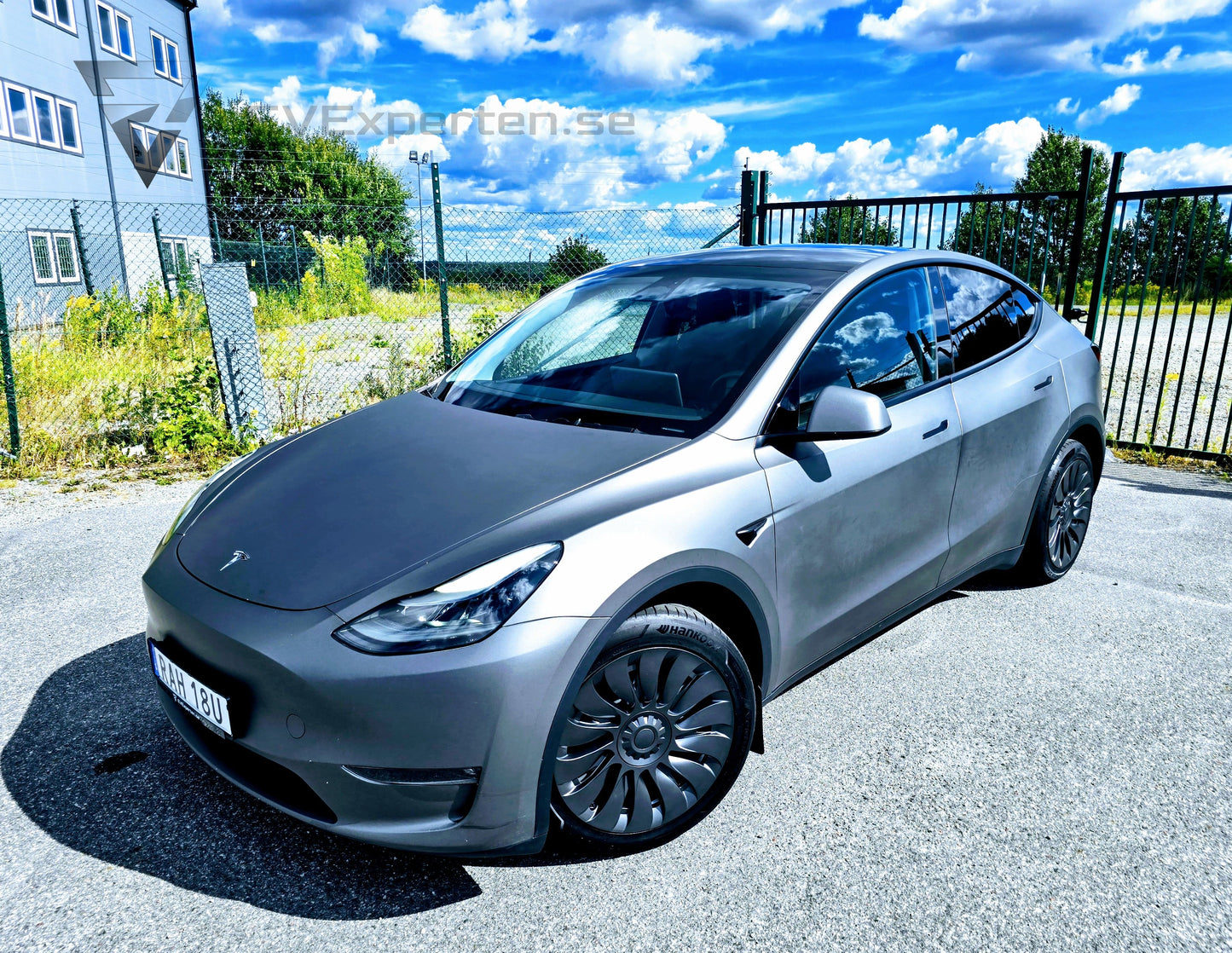Deposition - Tesla Model Y Long Range AWD - Folierad, Ryzen & Dragkrok - 2023