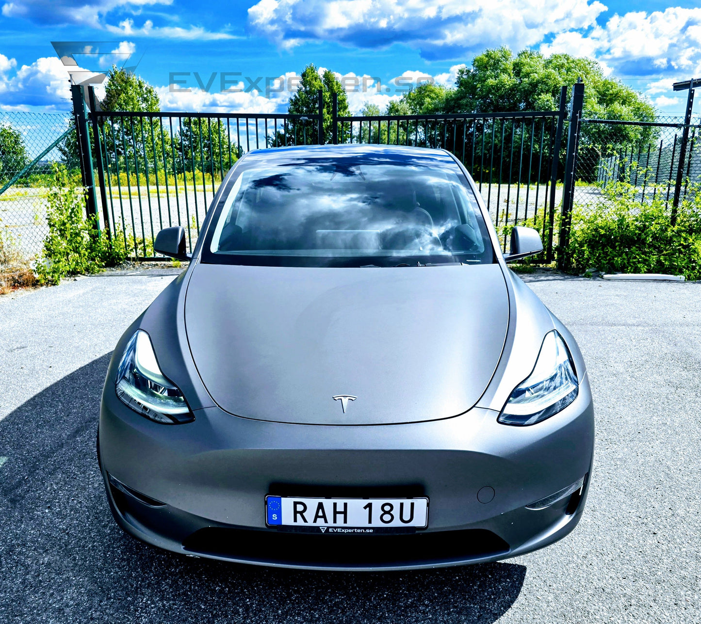 Deposition - Tesla Model Y Long Range AWD - Folierad, Ryzen & Dragkrok - 2023